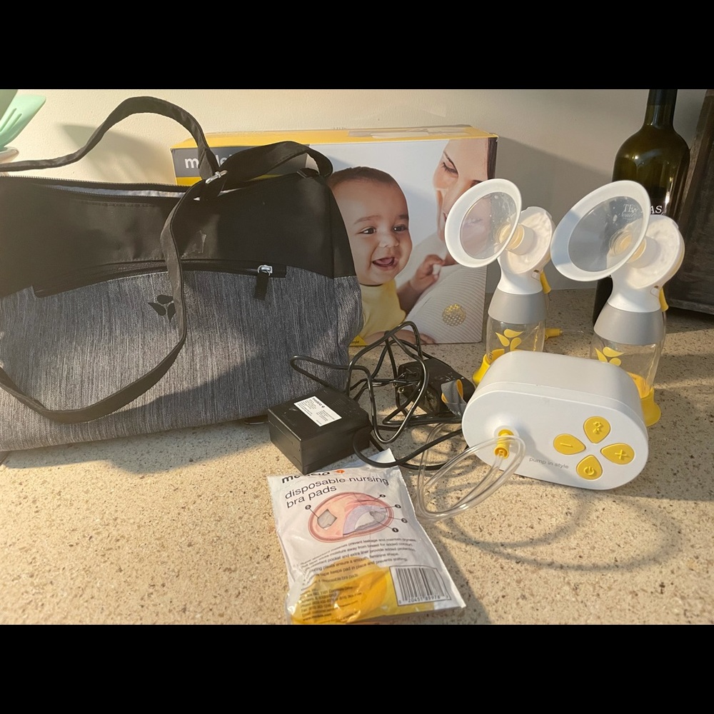 Medela Pump in Style Double Electric Pump (MaxFlow